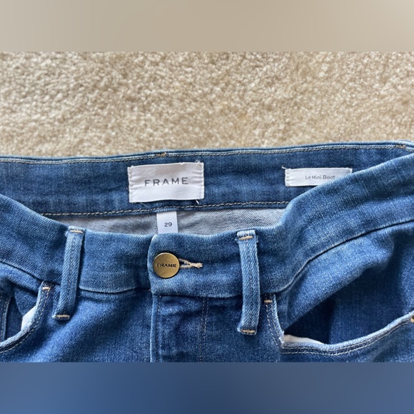 FRAME Le Mini Boot jeans hemmed 26” to cropped length. Women size 29 mid rise - Picture 6 of 8